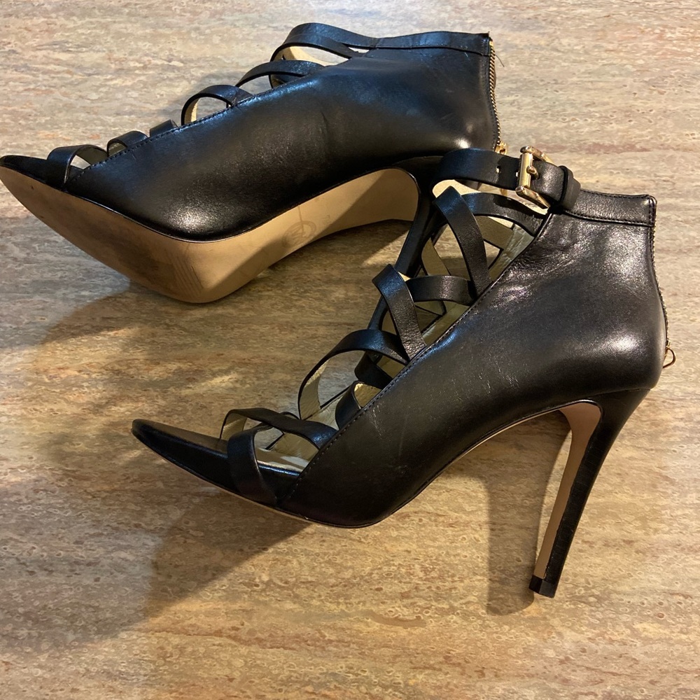 Michael Kors heeled leather sandals. - Picture 7 of 16